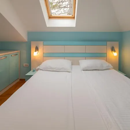 Bella شقة زلاتيبور