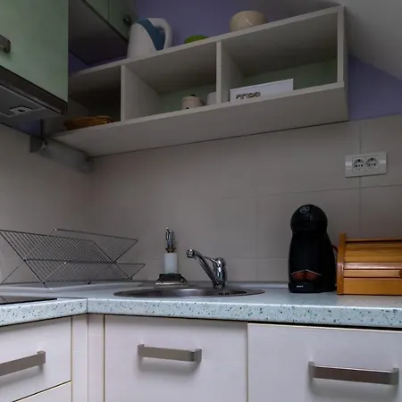 Bella شقة زلاتيبور