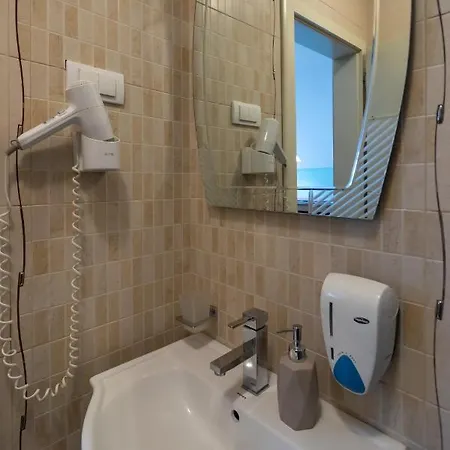 Bella زلاتيبور